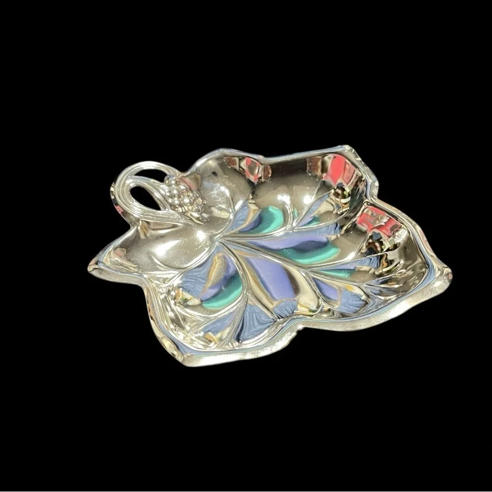 Vintage Silver Plated Grape Leaf Trinket Soap Candy Nut Serving Bowl Dish 6